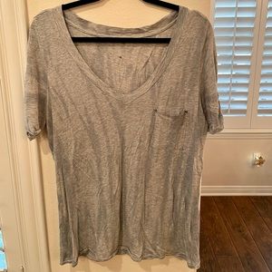 Joe’s jeans v neck tshirt